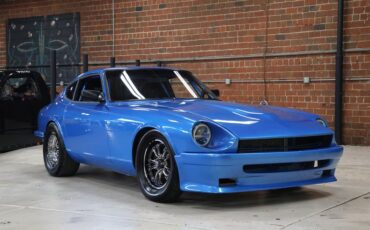 Unknown-240z-1972-Blue-Metallic-Black-1