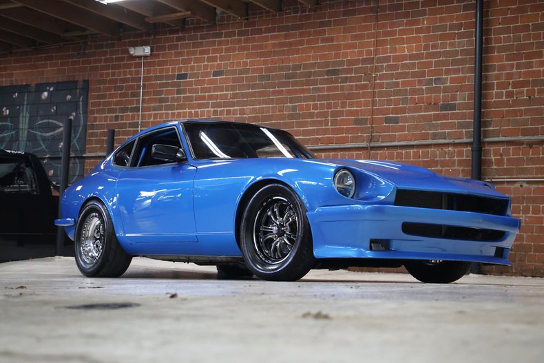 Unknown-240z-1972-Blue-Metallic-Black-2