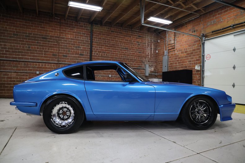 Unknown-240z-1972-Blue-Metallic-Black-27