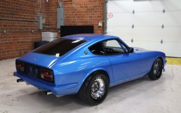 Unknown-240z-1972-Blue-Metallic-Black-32