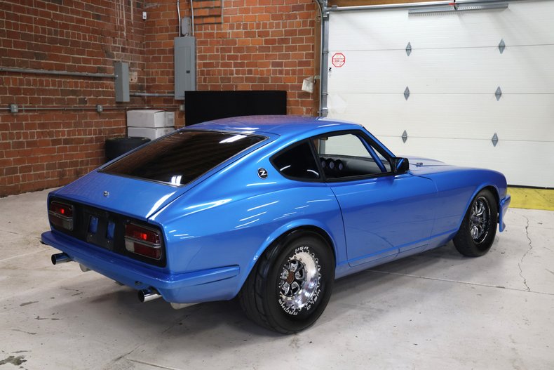 Unknown-240z-1972-Blue-Metallic-Black-32
