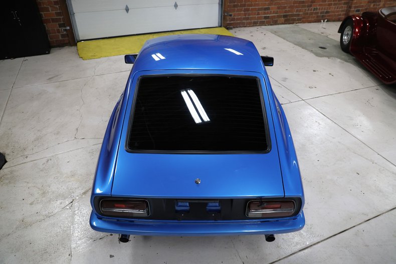 Unknown-240z-1972-Blue-Metallic-Black-34