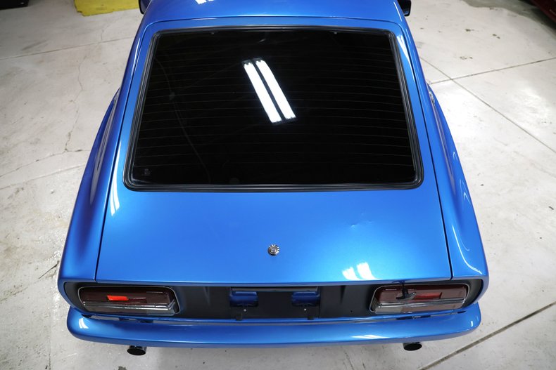 Unknown-240z-1972-Blue-Metallic-Black-35