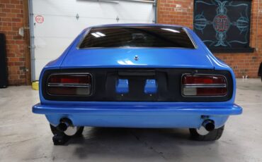 Unknown-240z-1972-Blue-Metallic-Black-36