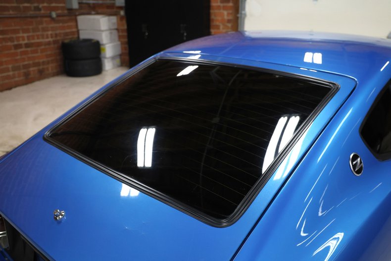 Unknown-240z-1972-Blue-Metallic-Black-44