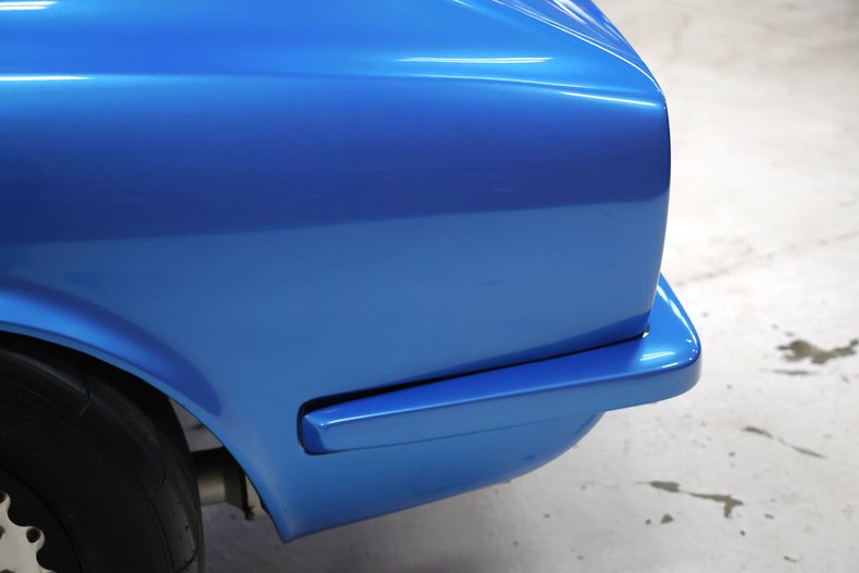 Unknown-240z-1972-Blue-Metallic-Black-49