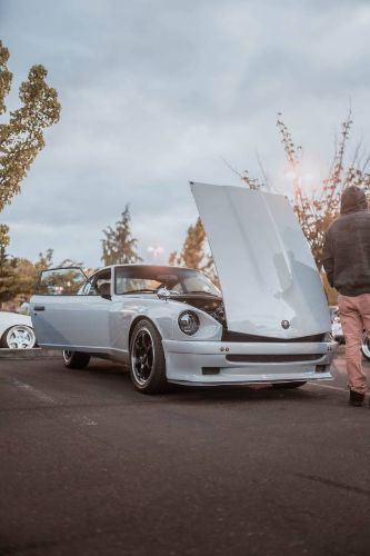 Unknown-240z-1972-Gray-1