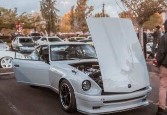 Unknown-240z-1972-Gray-12
