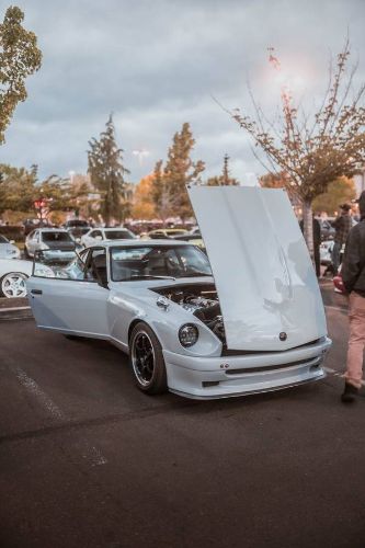Unknown-240z-1972-Gray-12