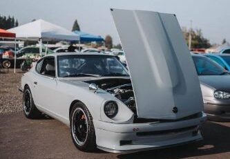 Unknown-240z-1972-Gray-2