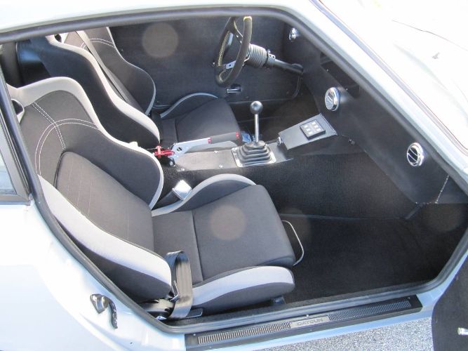 Unknown-240z-1972-Gray-5
