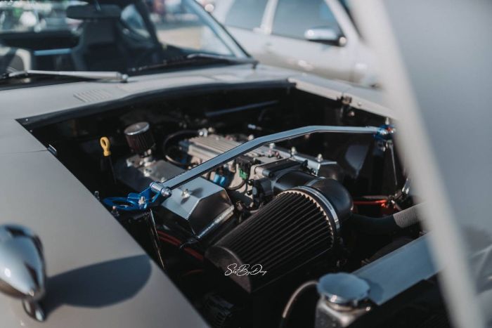 Unknown-240z-1972-Gray-9