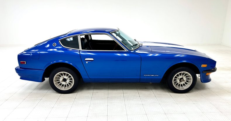 Unknown-240z-1972-Medium-Blue-Black-5