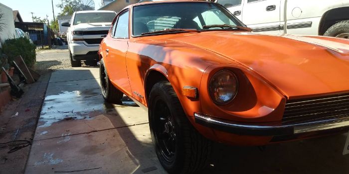 Unknown-240z-1973-Orange-22
