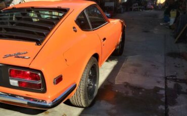 Unknown-240z-1973-Orange