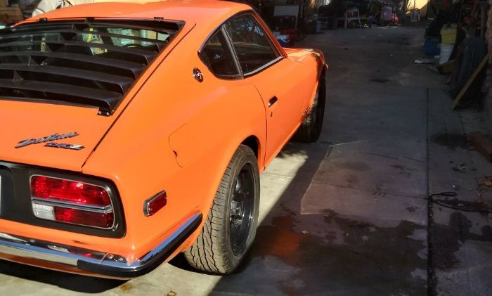 Unknown-240z-1973-Orange