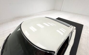 Unknown-240z-1973-White-Red-22
