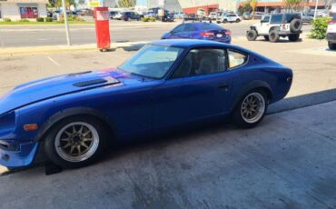 Unknown-240z-1974-Blue-12