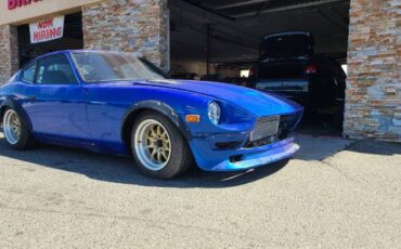 Unknown-240z-1974-Blue-9