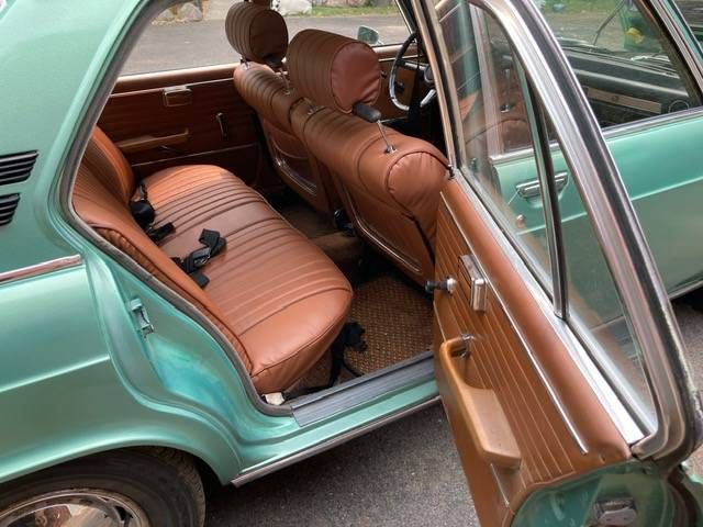 Unknown-2500-1969-Green-13