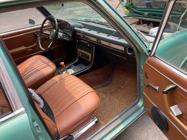 Unknown-2500-1969-Green-19