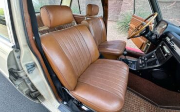 Unknown-2500-1970-Beige-Beige-24