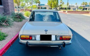 Unknown-2500-1970-Beige-Beige-33