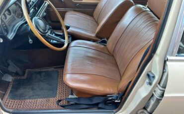 Unknown-2500-1970-Beige-Beige-6