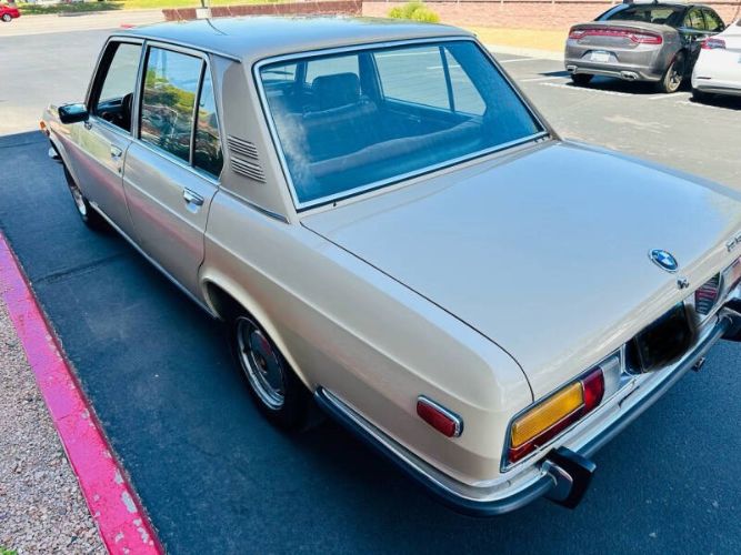 Unknown-2500-1970-Beige-Beige-8