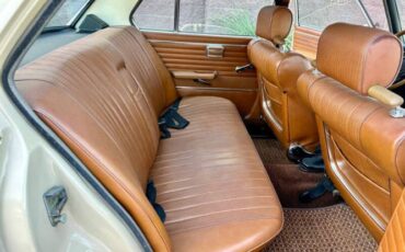 Unknown-2500-1970-Beige-Beige-9