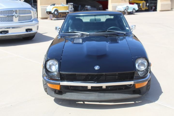 Unknown-260z-1974-1