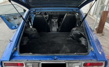 Unknown-260z-1974-Blue-Black-Leather-10