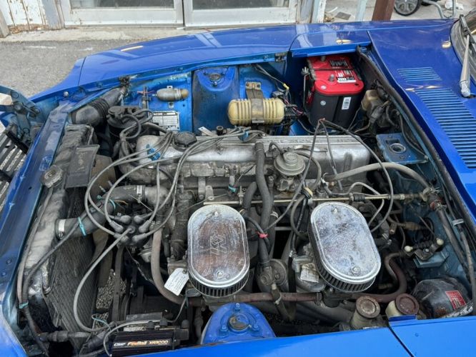Unknown-260z-1974-Blue-Black-Leather-7