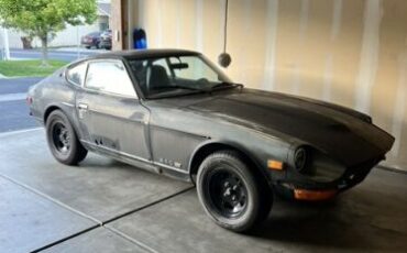 Unknown-260z-1974-Gray-Black