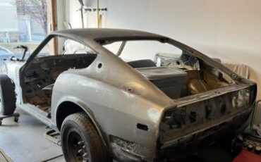 Unknown-260z-1974-Gray-Black-7