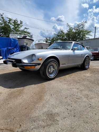 Unknown-260z-1974-Silver-11