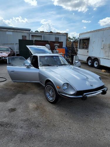 Unknown-260z-1974-Silver-24
