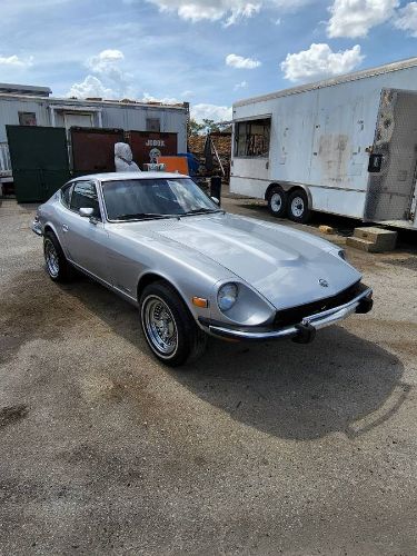 Unknown-260z-1974-Silver-5
