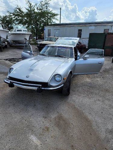 Unknown-260z-1974-Silver-7