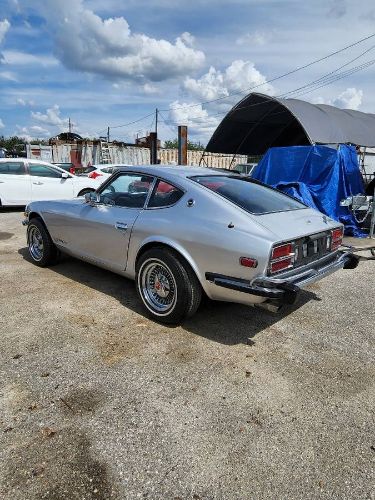 Unknown-260z-1974-Silver-9