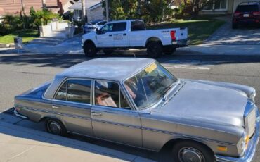 Unknown-280-1970-Gray-Red-2