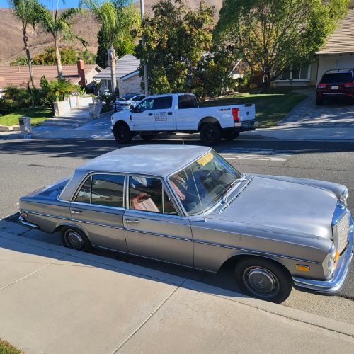 Unknown-280-1970-Gray-Red-2