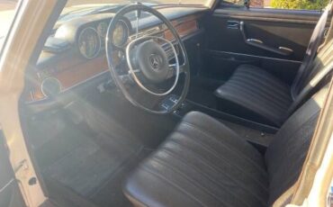 Unknown-280s-1971-Brown-1