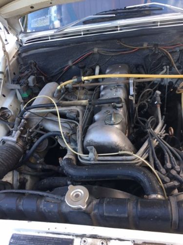 Unknown-280se-1970-White-Beige-1