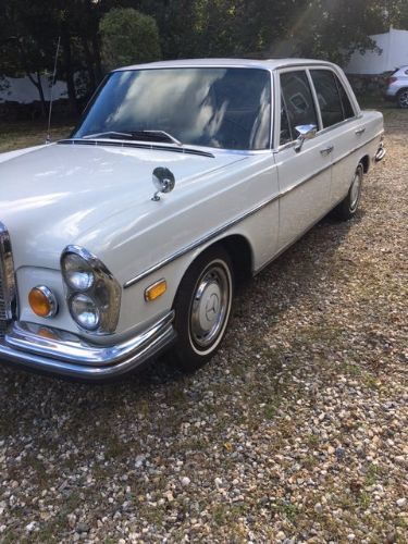 Unknown-280se-1970-White-Beige