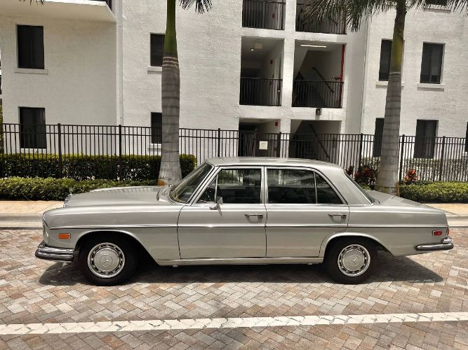 Unknown-280se-1971-Silver