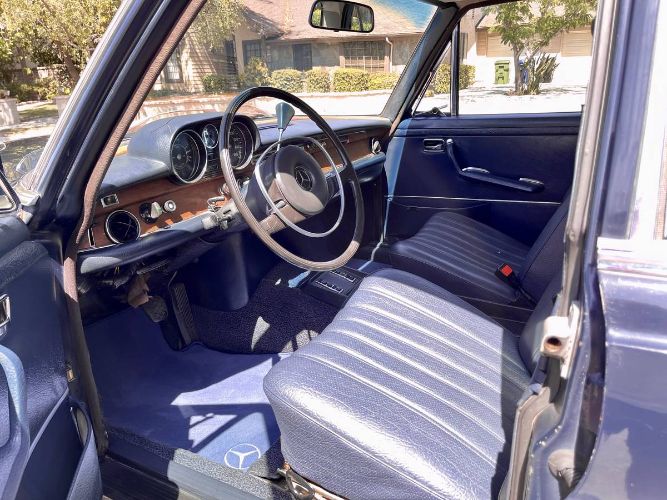 Unknown-280se-1972-Blue-Blue-13