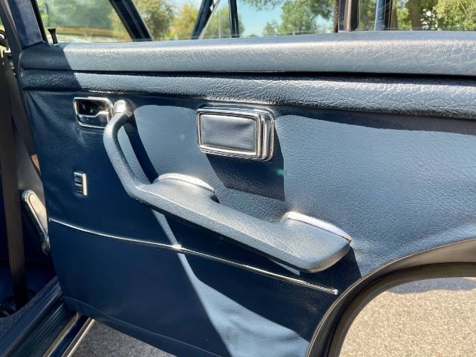 Unknown-280se-1972-Blue-Blue-14