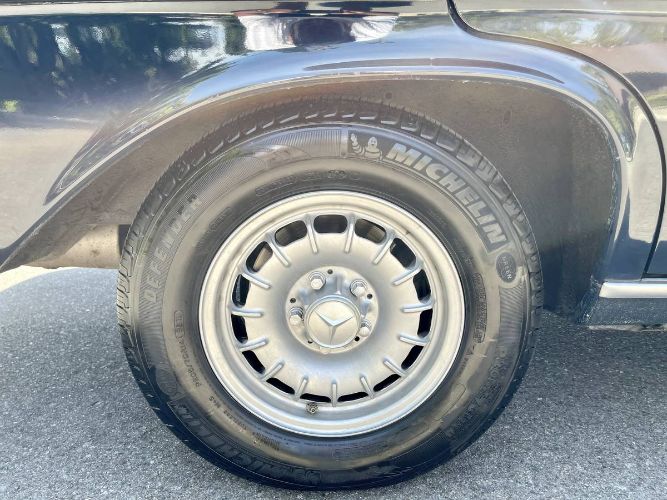 Unknown-280se-1972-Blue-Blue-7