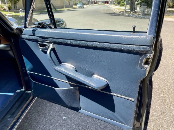 Unknown-280se-1972-Blue-Blue-8